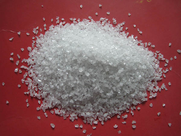 為什么噴砂時(shí)使用白剛玉